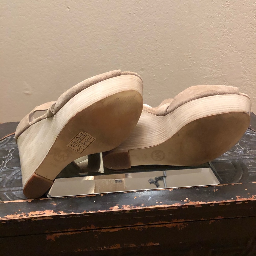 SOLD Michael Kors Ariel Wedges - Picture 8 of 8